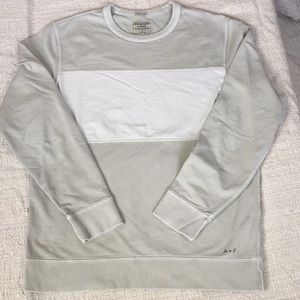 Abercrombie Men’s shirt size S